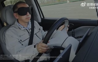 岚图CEO蒙眼挑战130km/h AEB！全新梦想家刷新智驾安全上限